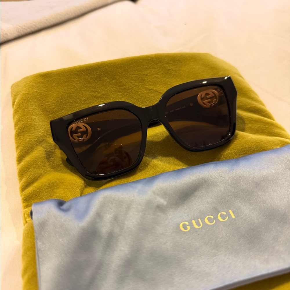 Gucci Black Sunglasses